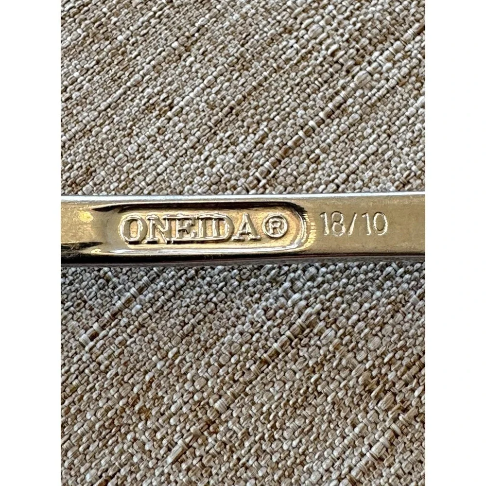 Oneida Cabana Stainless Steel Flatware 18/8 Round Tip Glossy - Disc. 58 Pcs